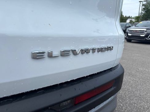 New 2026 GMC Acadia Elevation w/ Elevation Premium Package AWD/4WD image 8