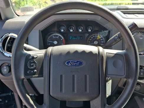 Used 2012 Ford F250 XLT w/ XLT Interior Pkg AWD/4WD image 27