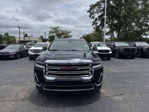 Used 2022 GMC Acadia SLT w/ Technology Package AWD/4WD image 2