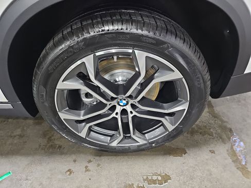 New 2026 BMW X5 xDrive50e w/ Climate Comfort Package AWD/4WD image 36