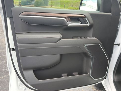 New 2026 Chevrolet Silverado 1500 LT w/ Convenience Package II RWD image 16