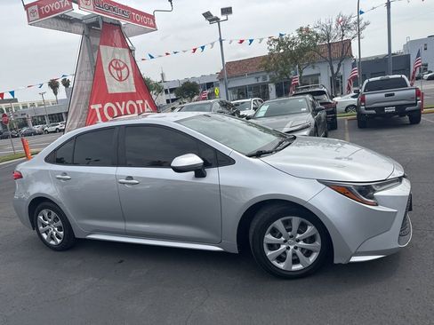 Used 2022 Toyota Corolla LE w/ Carpet Mat Package (TMS) image 3