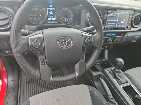 Used 2023 Toyota Tacoma TRD Off-Road AWD/4WD image 16