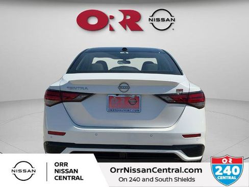 Certified 2025 Nissan Sentra SR FWD image 6