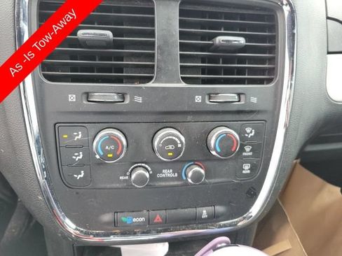 Used 2015 Dodge Grand Caravan SE w/ Quick Order Package 29E SE FWD image 13