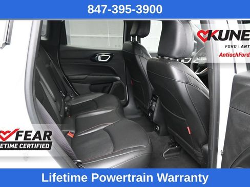 Used 2025 Jeep Compass Trailhawk AWD/4WD image 16