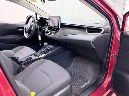 Used 2020 Toyota Corolla LE FWD image 28