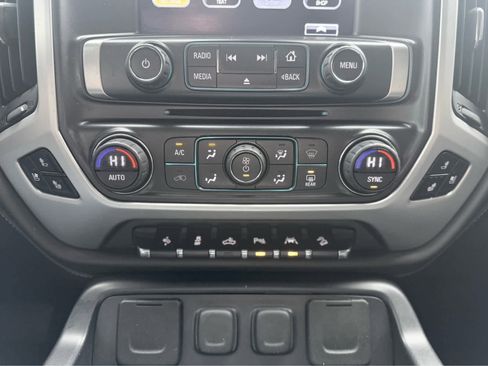 Used 2017 GMC Sierra 1500 SLT w/ SLT Premium Package image 24