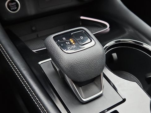 Certified 2023 Nissan Rogue Platinum image 15