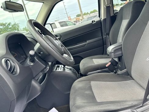 Used 2016 Jeep Patriot Sport w/ Power Value Group FWD image 19