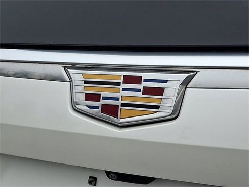 Used 2024 Cadillac Escalade ESV Premium Luxury w/ Performance Package image 34