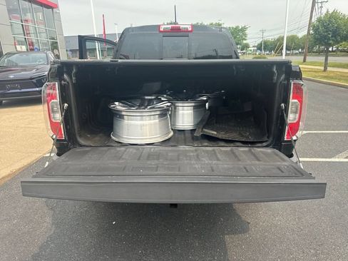 Used 2017 GMC Canyon SLT w/ Driver Alert Package AWD/4WD image 28