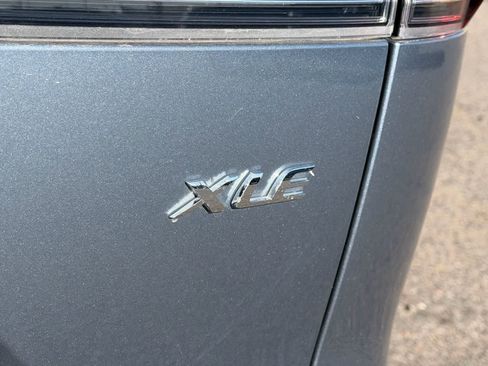Used 2025 Toyota Corolla Cross XLE w/ Convenience Package FWD image 9