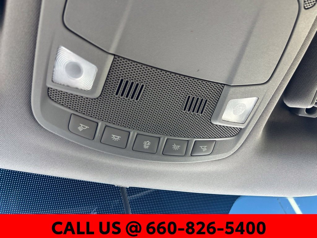 Used 2017 Ford F150 XLT w/ Equipment Group 302A Luxury AWD/4WD image 18