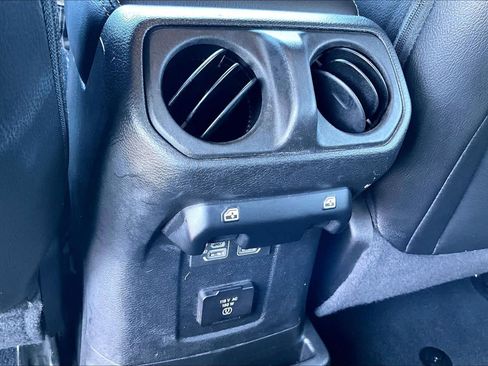 Used 2023 Jeep Wrangler Unlimited Sahara w/ Cold Weather Group AWD/4WD image 32