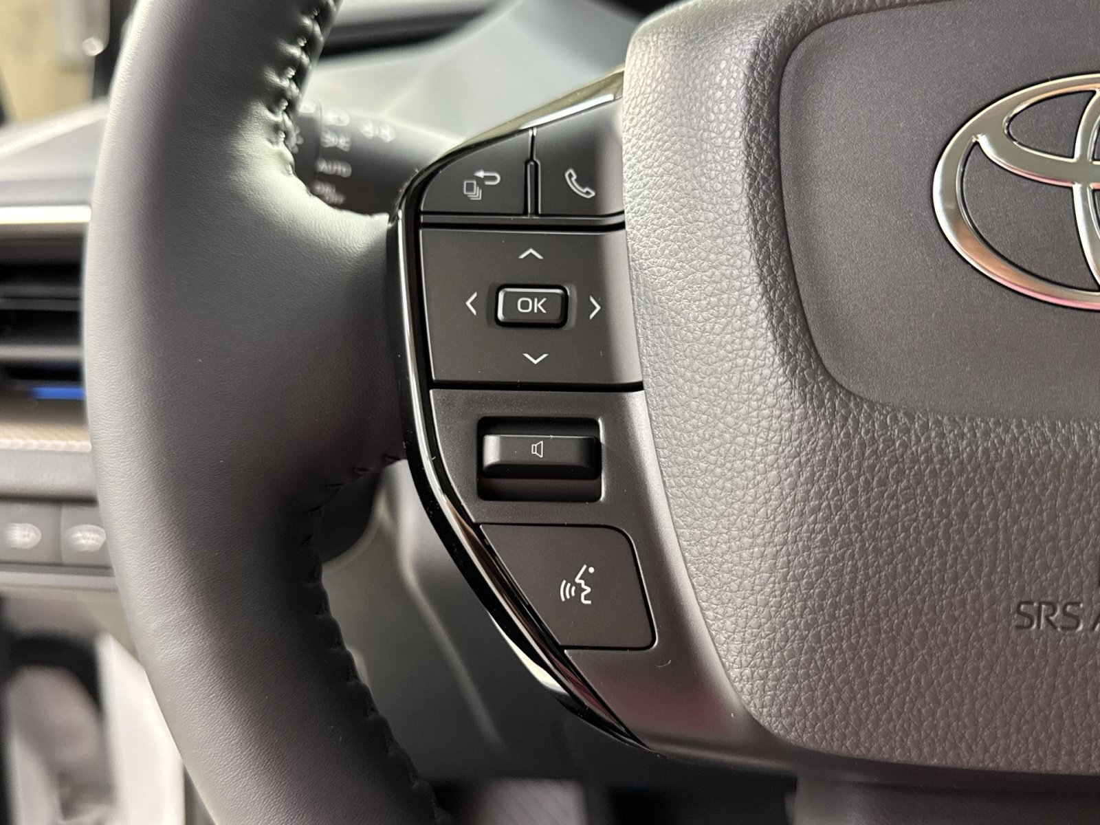 New 2027 Toyota Prius XLE FWD image 42