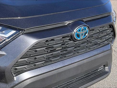 Used 2022 Toyota RAV4 XLE w/ Convenience Package image 29