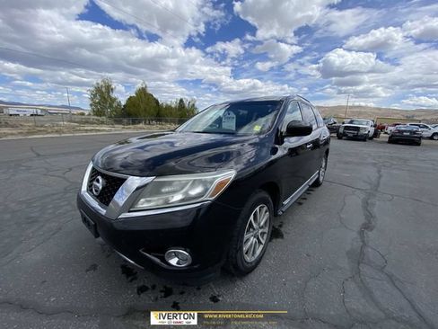 Used 2016 Nissan Pathfinder SL w/ SL Tech Package AWD/4WD image 1
