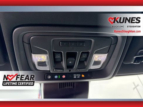 Used 2024 Chevrolet Silverado 1500 High Country w/ High Country Premium Package AWD/4WD image 28