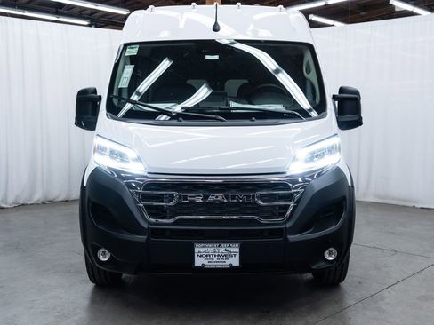 New 2026 RAM ProMaster 2500 w/ Quick Order Package 22G SLT image 2