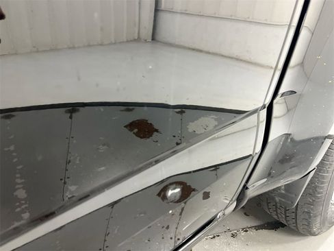 Used 2017 GMC Canyon 2WD Crew Cab w/ Convenience Package image 29