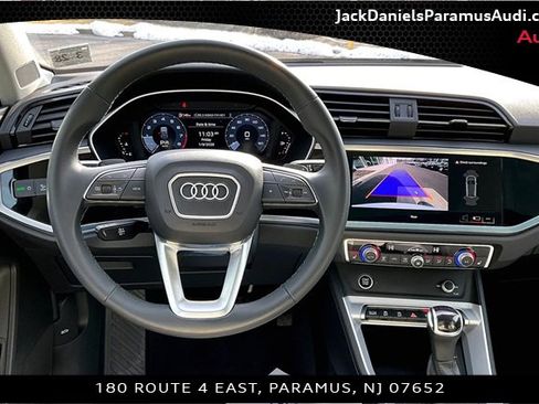 Used 2023 Audi Q3 2.0T Premium w/ Convenience Package image 5