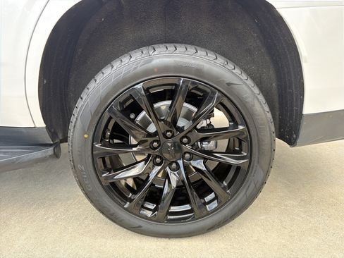 Used 2025 Chevrolet Tahoe RST w/ Comfort Package RWD image 22