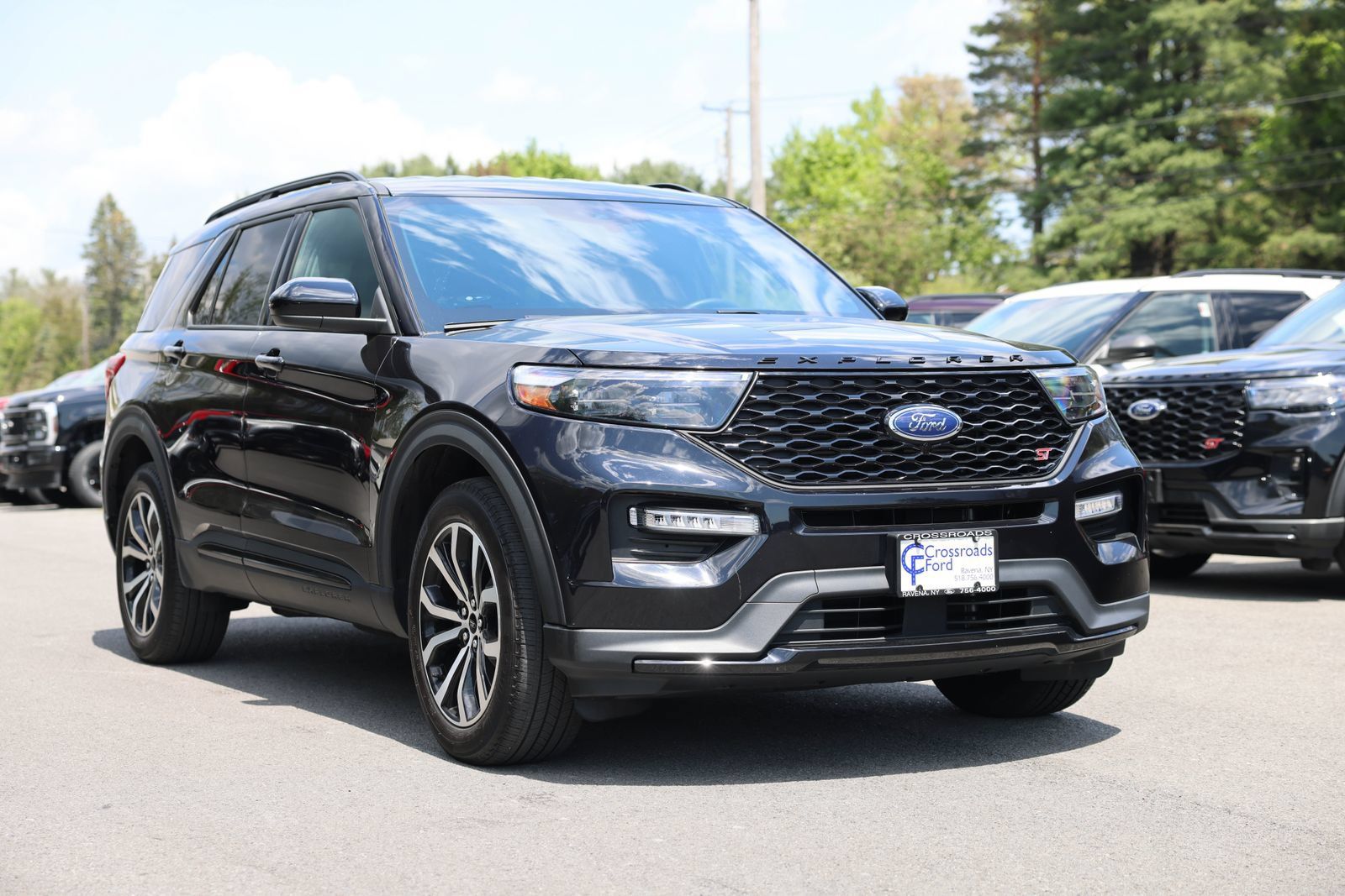 Certified 2023 Ford Explorer ST AWD/4WD image 3