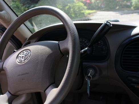 Used 2005 Toyota Tundra W/T RWD image 8