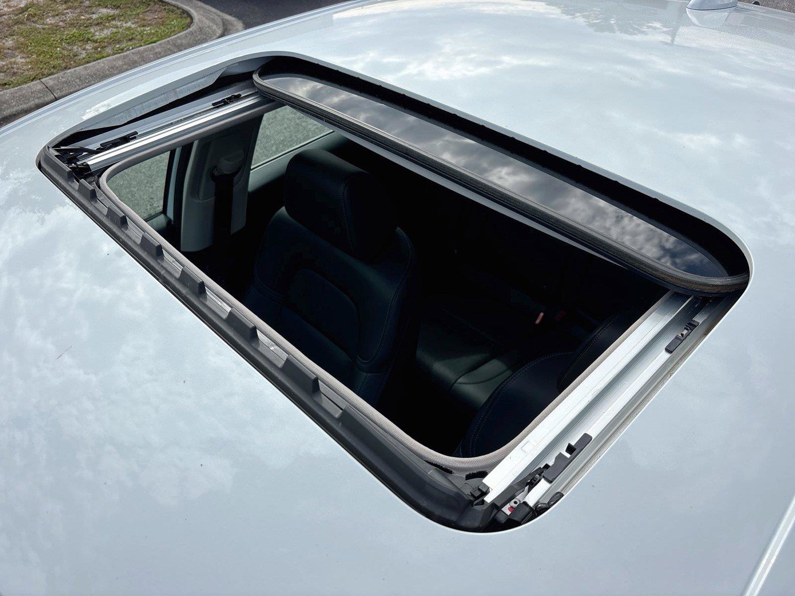 Certified 2024 Honda Civic EX-L image 25