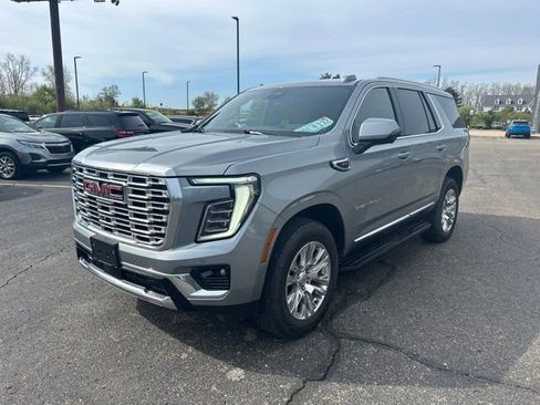 Used 2025 GMC Yukon Denali AWD/4WD image 1
