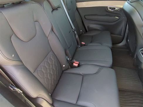 New 2025 Volvo XC90 B5 Core w/ Protection Package Premier image 19