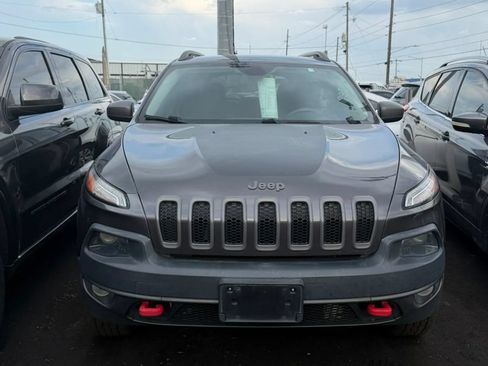 Used 2014 Jeep Cherokee Trailhawk w/ Leather Interior Group AWD/4WD image 5