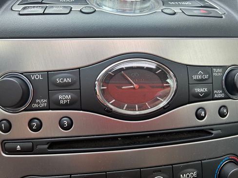 Used 2010 INFINITI G37 x Sedan w/ Premium Pkg AWD/4WD image 30