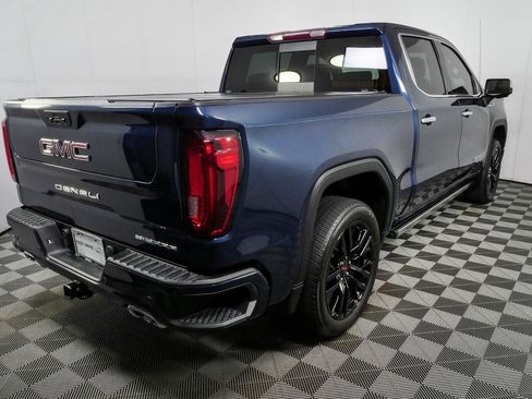Certified 2022 GMC Sierra 1500 Denali w/ Denali Premium Package AWD/4WD image 3