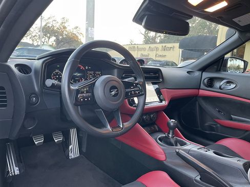 Used 2024 Nissan Z Performance w/ Floor Mat Package image 15