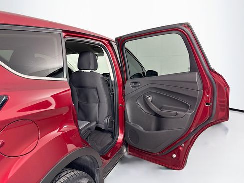 Used 2017 Ford Escape SE image 27