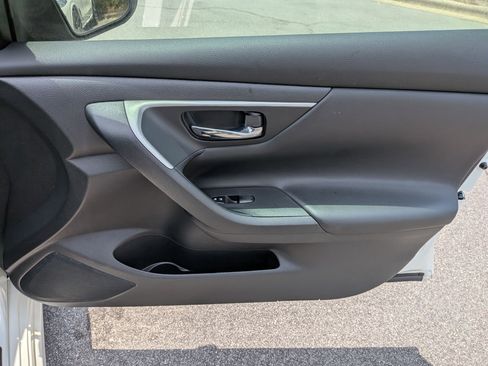 Used 2017 Nissan Altima 2.5 SV FWD image 33