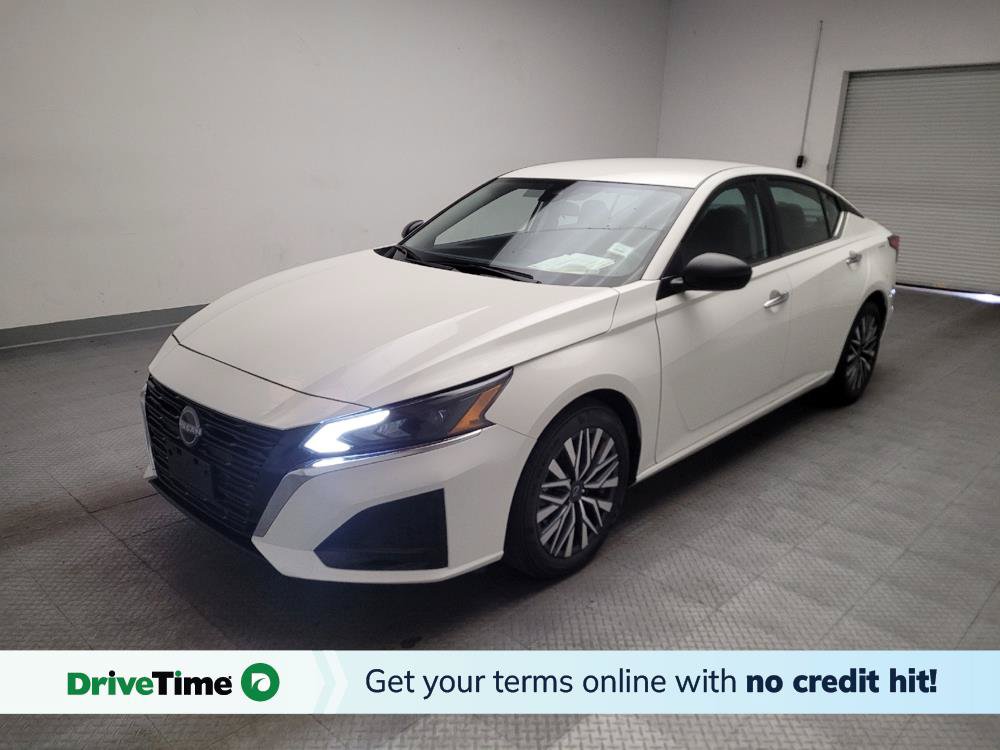 Used 2025 Nissan Altima 2.5 SV FWD image 1