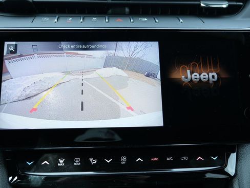 New 2026 Jeep Grand Cherokee Altitude AWD/4WD image 21