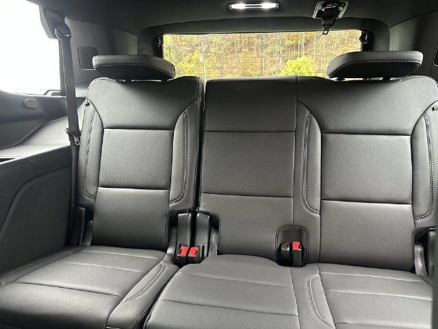 Used 2026 Chevrolet Tahoe LT w/ Comfort Package AWD/4WD image 37
