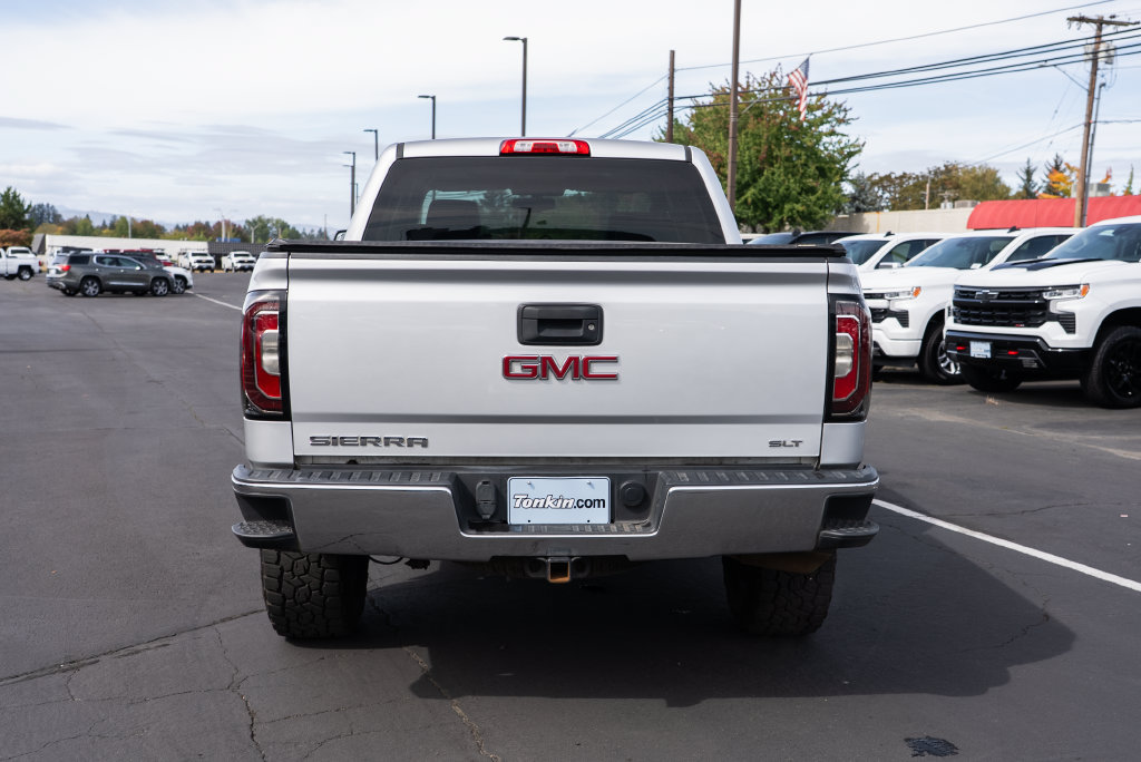 Used 2018 GMC Sierra 1500 SLT w/ SLT Premium Package AWD/4WD image 5