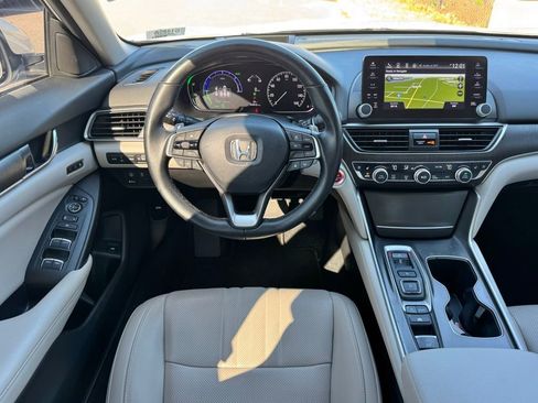 Used 2022 Honda Accord Touring image 24