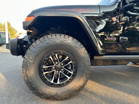 New 2026 Jeep Wrangler Unlimited Rubicon AWD/4WD image 10