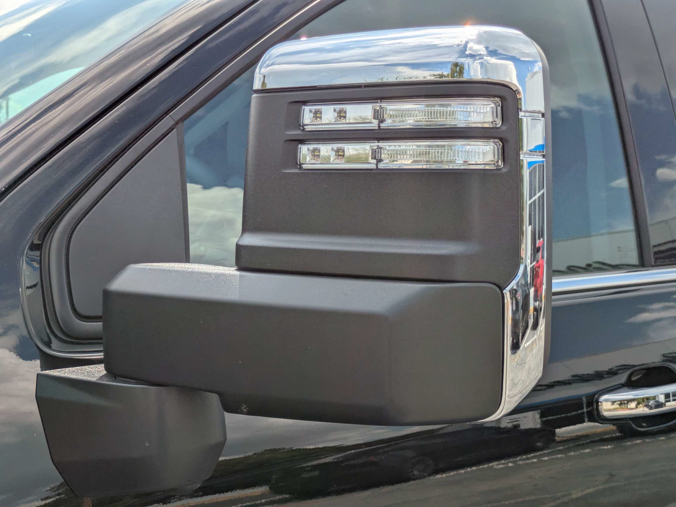 New 2026 Chevrolet Silverado 2500 LTZ w/ LTZ Convenience Package AWD/4WD image 31