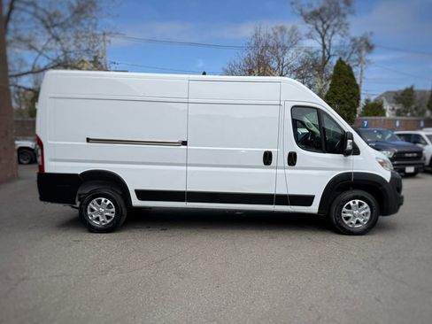 New 2026 RAM ProMaster 2500 w/ Quick Order Package 22G SLT FWD image 4