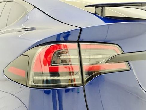 Used 2022 Tesla Model X Plaid AWD/4WD image 25