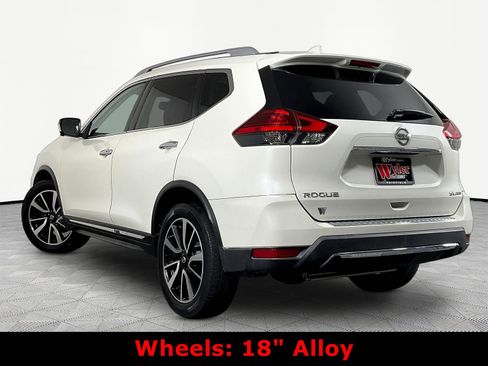 Used 2017 Nissan Rogue SL w/ SL Premium Package AWD/4WD image 4