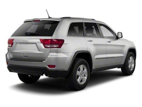 Used 2013 Jeep Grand Cherokee Laredo image 2