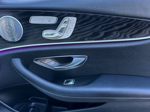 Used 2019 Mercedes-Benz E 300 image 33